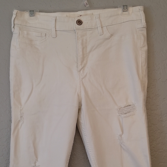 Hollister Women's Skinny Jeans - White - Picture 2 of 9